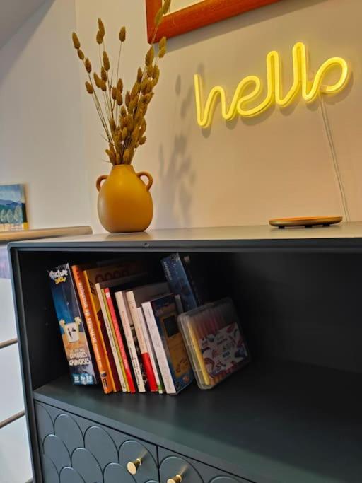 La Feline - Duplex - Vieux Valenciennes - Familial Appartement Buitenkant foto