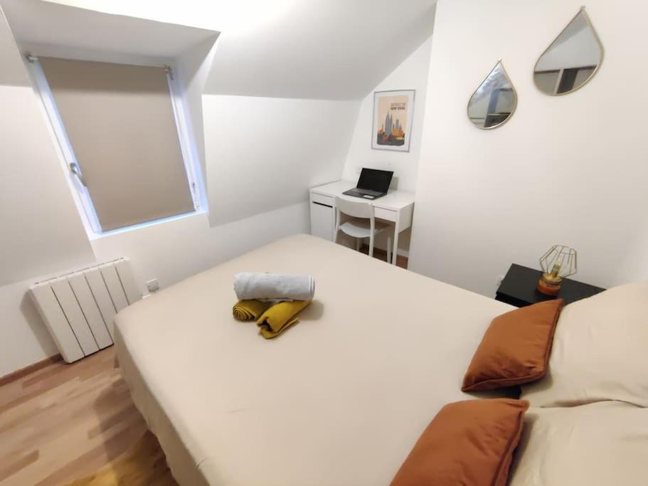 La Feline - Duplex - Vieux Valenciennes - Familial Appartement Buitenkant foto